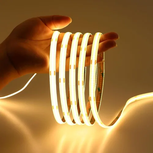 Bandă LED COB lumină albă caldă 3000K